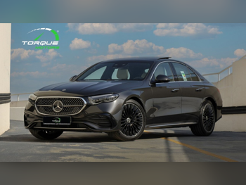 مرسيدس - بنز  اي - كلاس  300 AMG  2026  اوتوماتيك  0 كم  4 سلندر  دفع خلفي  سيدان  رمادي  تحت الضمان