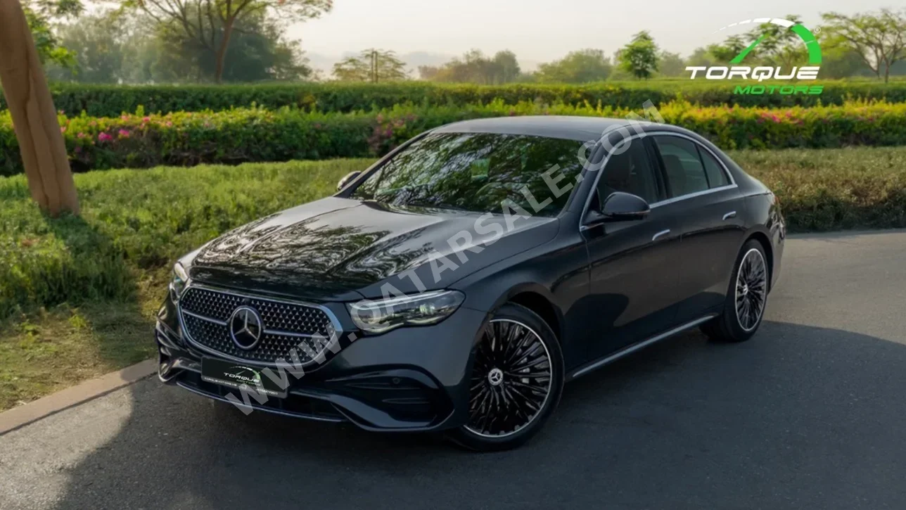 Mercedes-Benz  E-Class  300 AMG  2026  Automatic  0 Km  4 Cylinder  Rear Wheel Drive (RWD)  Sedan  Gray  With Warranty