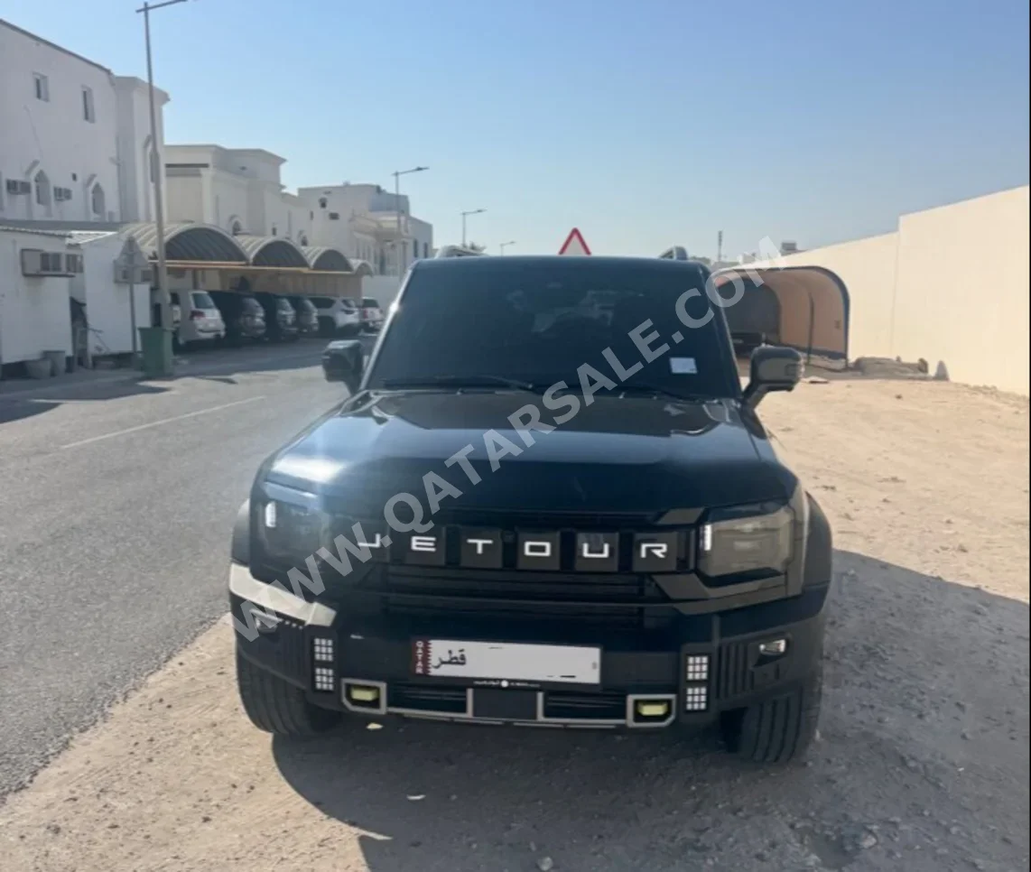 Jetour  T2  Luxury  2025  Automatic  56,000 Km  4 Cylinder  Four Wheel Drive (4WD)  SUV  Black  With Warranty