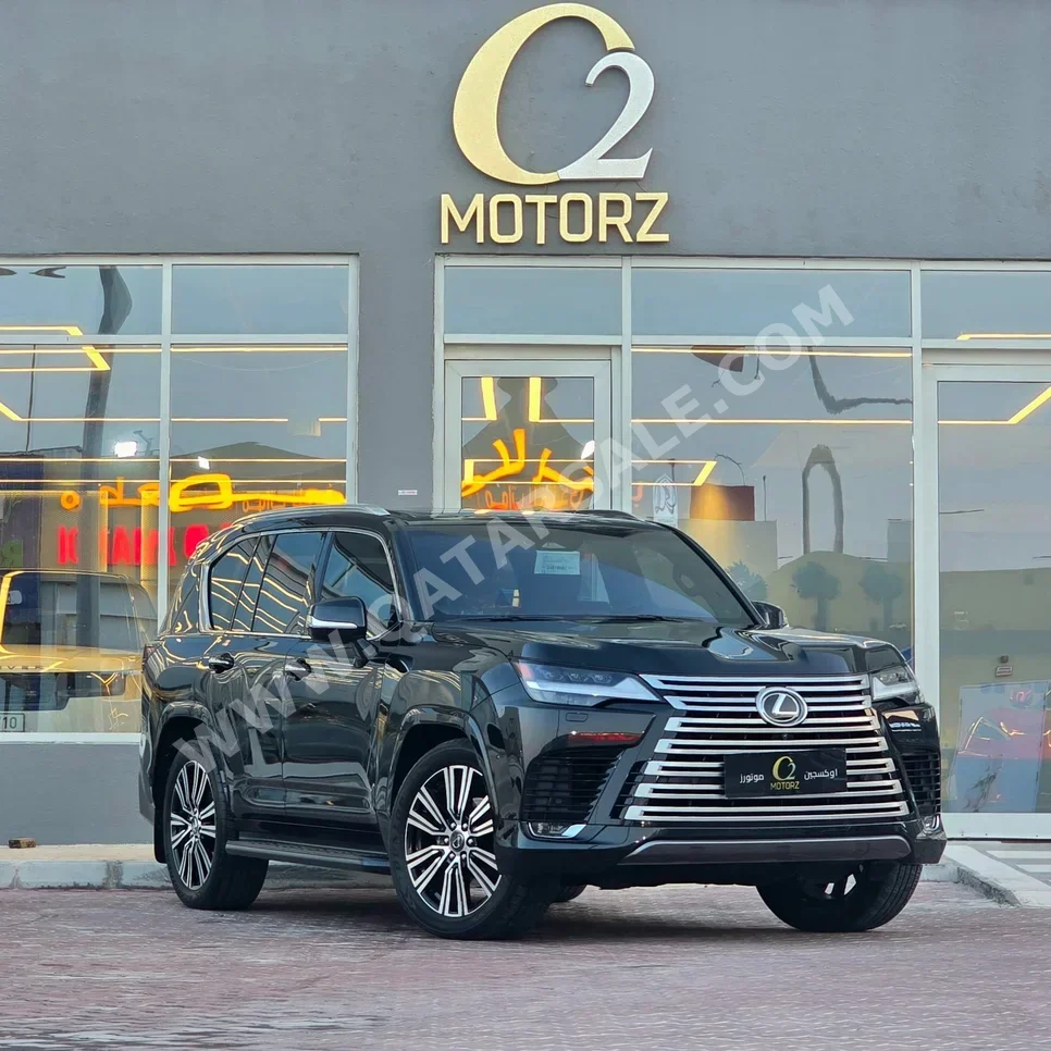 Lexus  LX  600 Luxury  2025  Automatic  36,000 Km  6 Cylinder  Four Wheel Drive (4WD)  SUV  Black  With Warranty