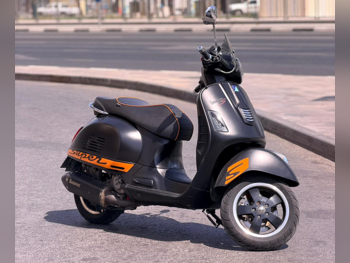 Vespa  300 -  2017 - Color Black