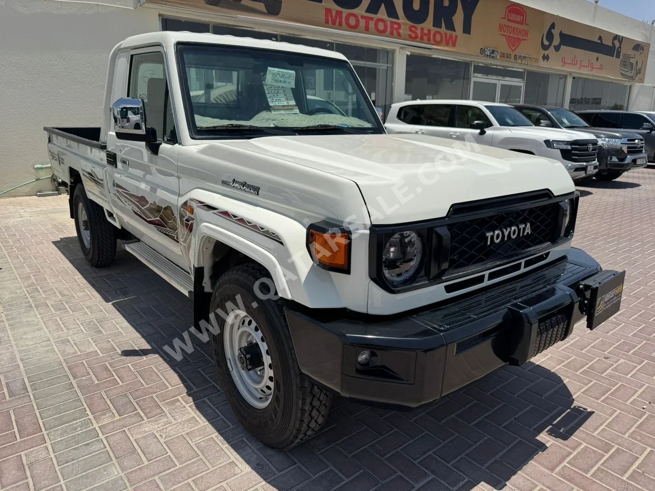 Toyota  Land Cruiser  LX  2025  Automatic  15,000 Km  6 Cylinder  Four Wheel Drive (4WD)  Pick Up  White  With Warranty