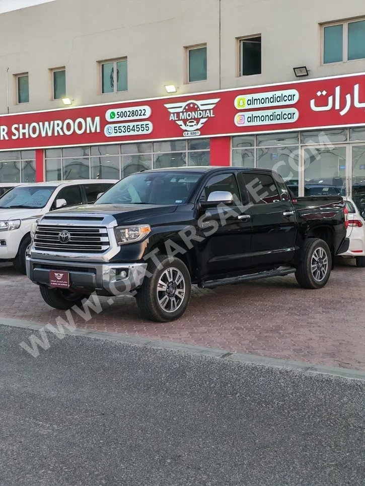 Toyota  Tundra  Limited  2019  Automatic  127,000 Km  8 Cylinder  Four Wheel Drive (4WD)  Pick Up  Black