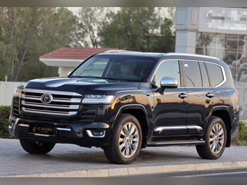 Toyota  Land Cruiser  VXR Twin Turbo  2024  Automatic  40,000 Km  6 Cylinder  Four Wheel Drive (4WD)  SUV  Black  With Warranty
