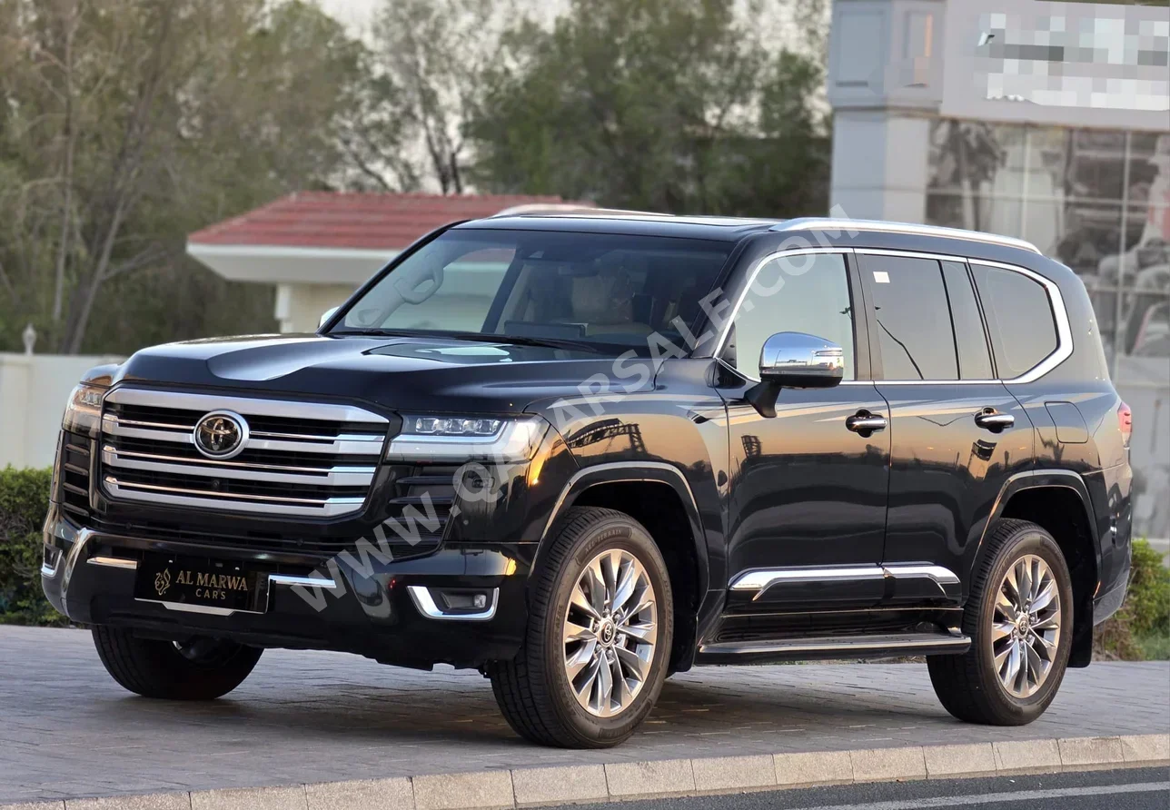 Toyota  Land Cruiser  VXR Twin Turbo  2024  Automatic  40,000 Km  6 Cylinder  Four Wheel Drive (4WD)  SUV  Black  With Warranty
