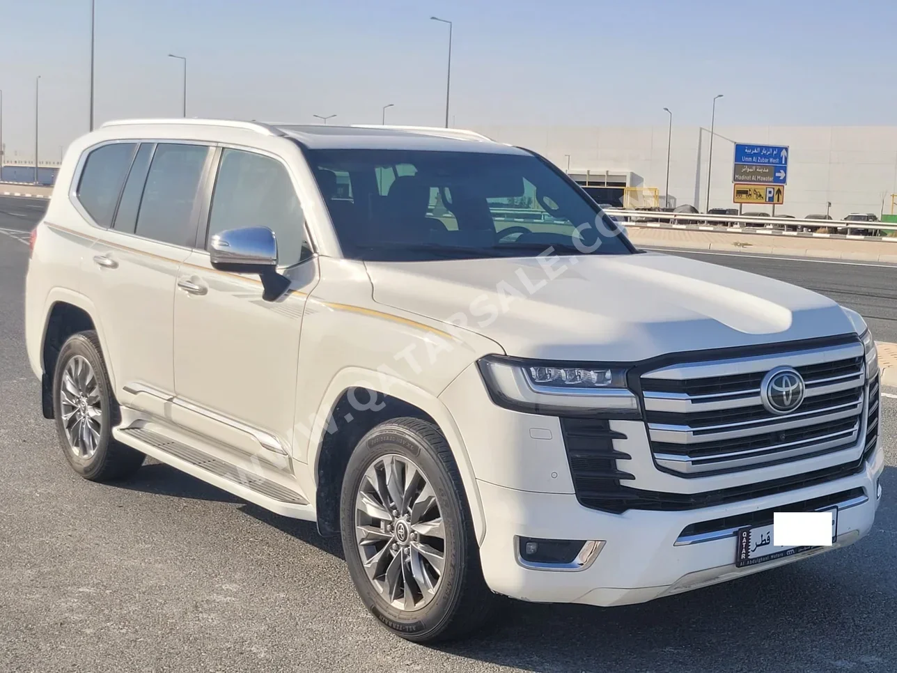 Toyota  Land Cruiser  VXR Twin Turbo  2023  Automatic  57,000 Km  6 Cylinder  Four Wheel Drive (4WD)  SUV  White  With Warranty