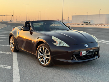 نيسان  زد  370  2011  اوتوماتيك  108,000 كم  6 سلندر  دفع خلفي  كشف  أسود