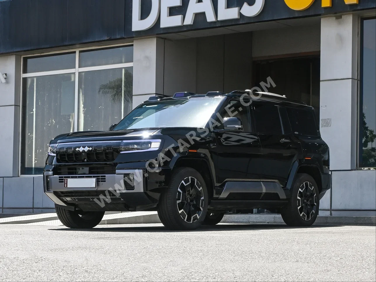 BYD  Leopard 8  Flagship  2025  Automatic  0 Km  4 Cylinder  Four Wheel Drive (4WD)  SUV  Black