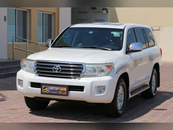 Toyota  Land Cruiser  GXR  2013  Automatic  209,000 Km  8 Cylinder  Four Wheel Drive (4WD)  SUV  White