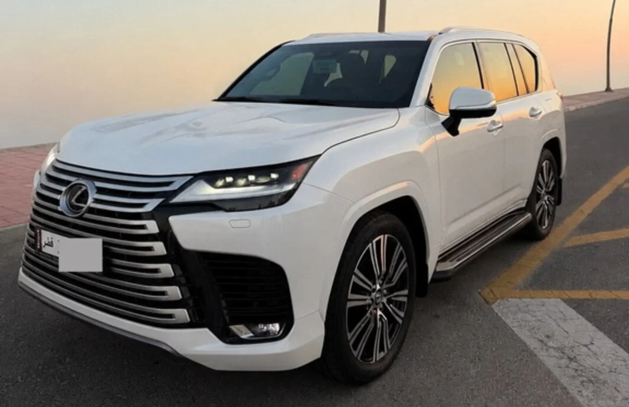 Lexus  LX  600 Luxury  2025  Automatic  2,100 Km  6 Cylinder  Four Wheel Drive (4WD)  SUV  White  With Warranty