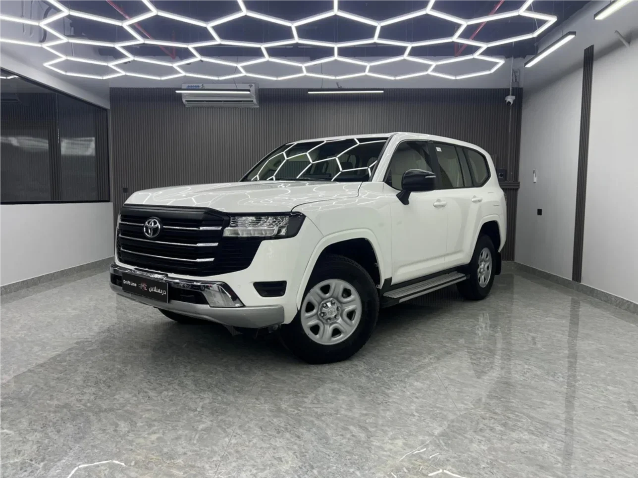 Toyota Land Cruiser GX 2024 Automatic 25,000 Km 6 Cylinder Four Wheel Drive (4WD) SUV White With Warranty