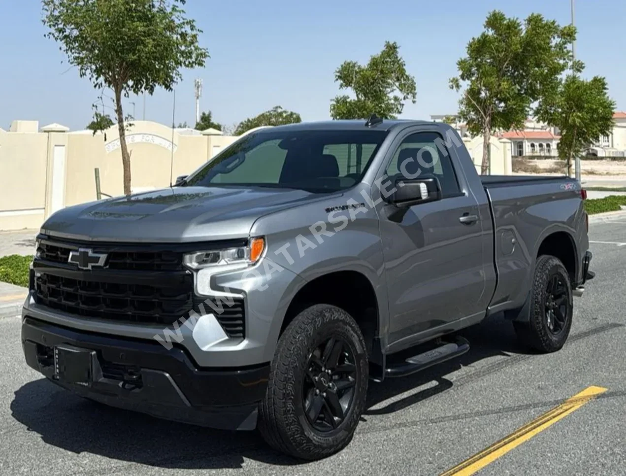 Chevrolet  Silverado  LT  2024  Automatic  28,000 Km  8 Cylinder  Four Wheel Drive (4WD)  Pick Up  Gray  With Warranty