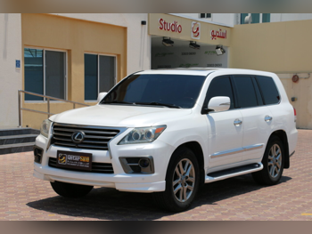 Lexus  LX  570 S  2014  Automatic  291,000 Km  8 Cylinder  Four Wheel Drive (4WD)  SUV  Pearl