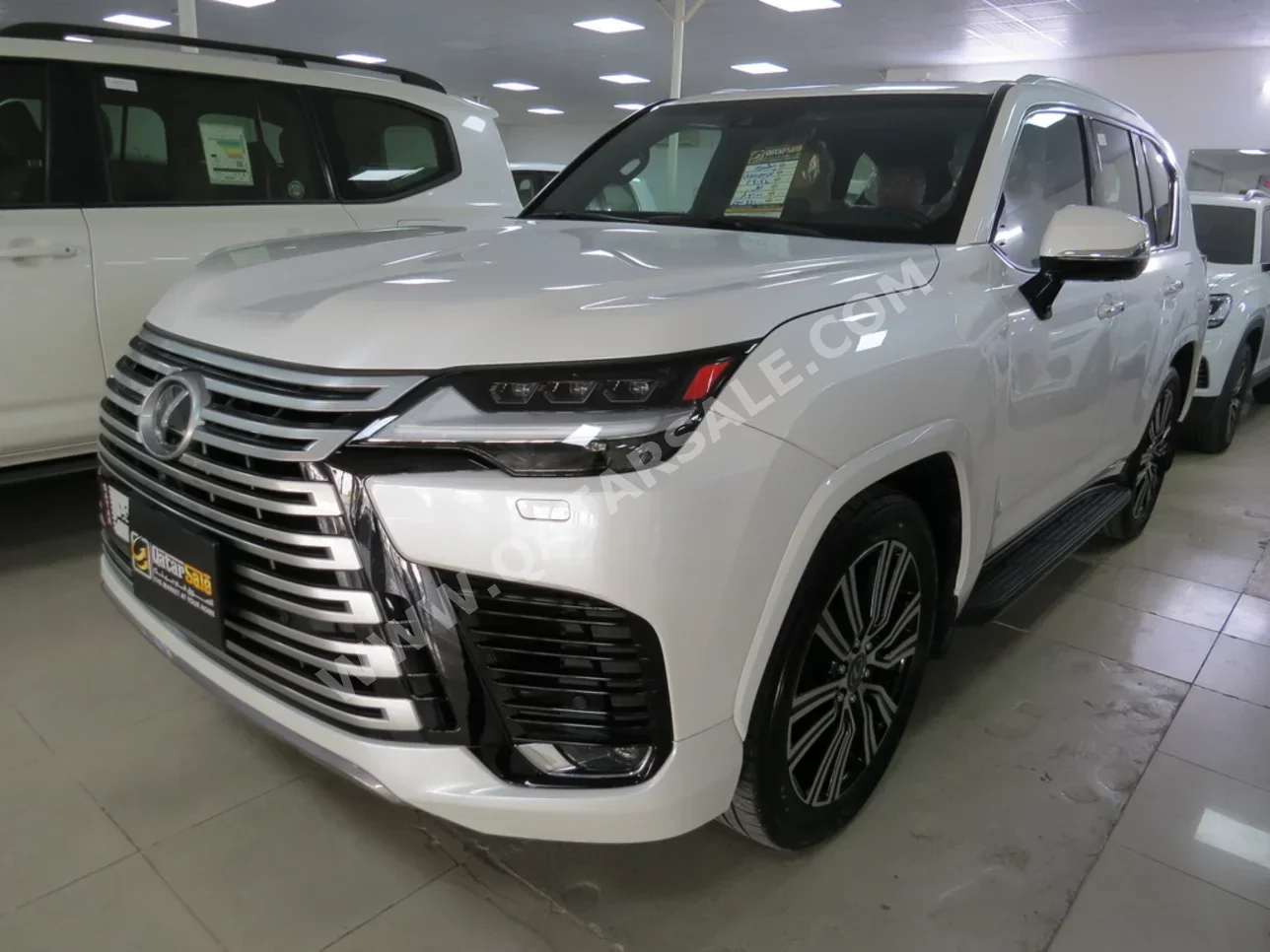 Lexus  LX  600 Luxury  2024  Automatic  31,000 Km  6 Cylinder  Four Wheel Drive (4WD)  SUV  White  With Warranty
