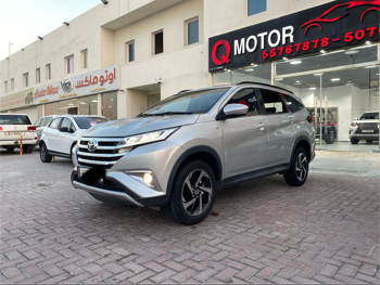 Toyota  Rush  2023  Automatic  63,000 Km  4 Cylinder  Front Wheel Drive (FWD)  SUV  Silver