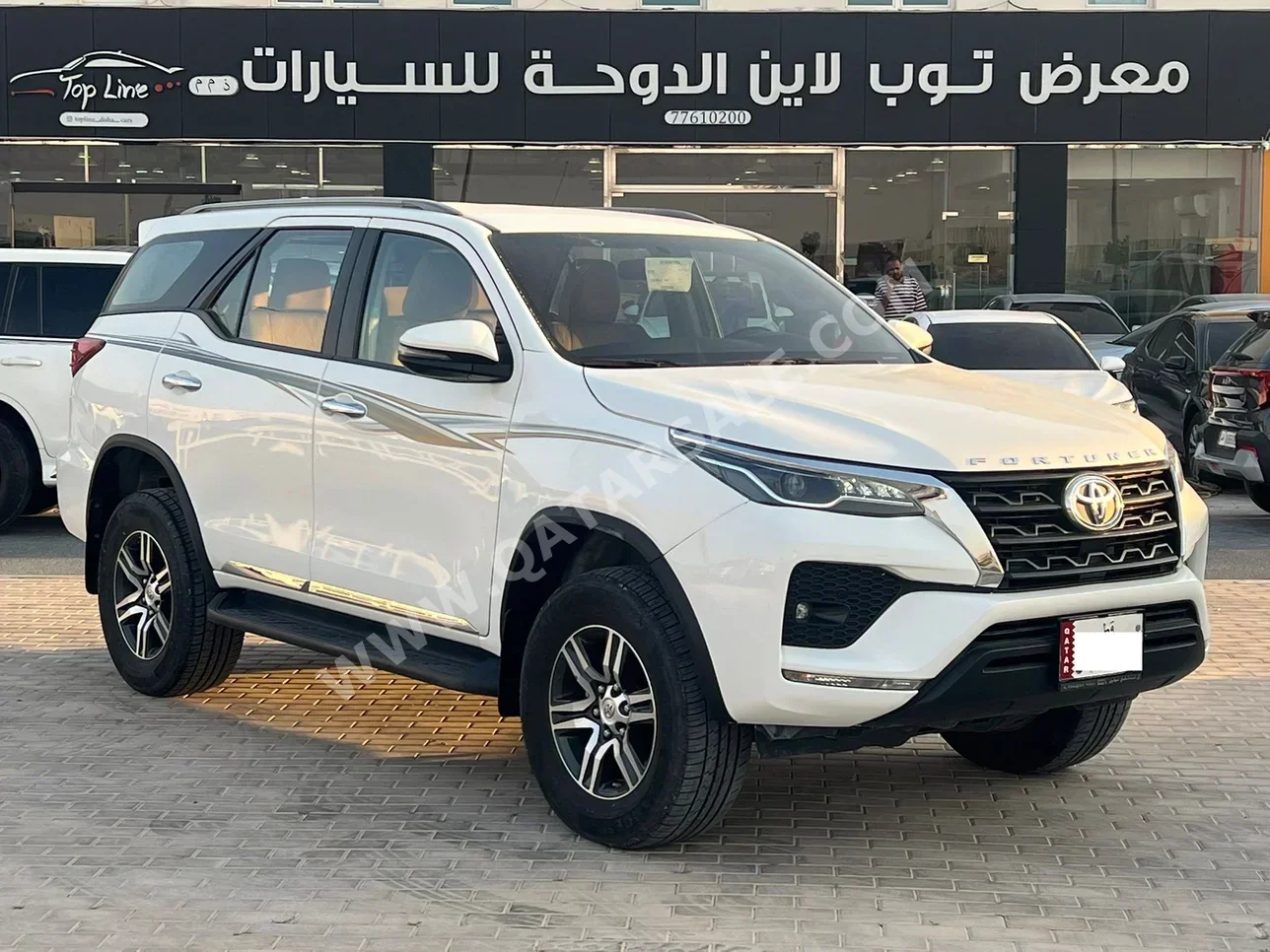 تويوتا  فورشنر  اس ار 5  2023  اوتوماتيك  111,000 كم  6 سلندر  دفع رباعي  اس يو في  أبيض  تحت الضمان