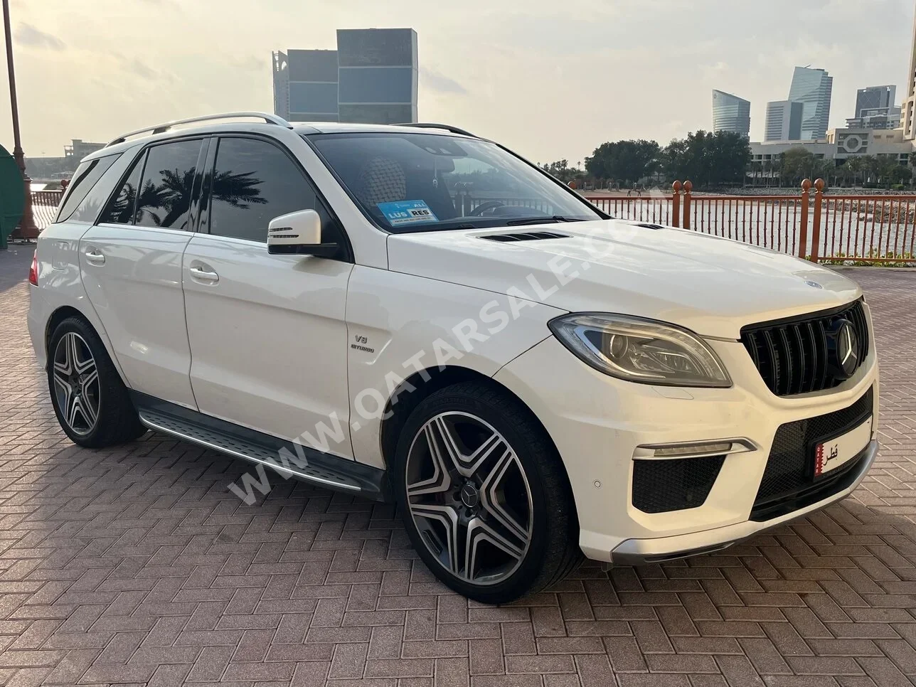 Mercedes-Benz  ML  63 AMG  2013  Automatic  138,800 Km  8 Cylinder  Four Wheel Drive (4WD)  SUV  White