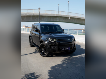 Land Rover  Defender  110 HSE  2023  Automatic  99,000 Km  6 Cylinder  Four Wheel Drive (4WD)  SUV  Black