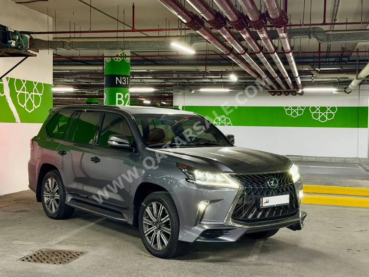 Lexus  LX  570  2016  Automatic  191,000 Km  8 Cylinder  Rear Wheel Drive (RWD)  SUV  Gray