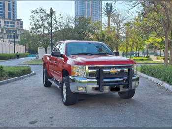 Chevrolet  Silverado  LT  2013  Automatic  399,000 Km  8 Cylinder  Four Wheel Drive (4WD)  Pick Up  Red