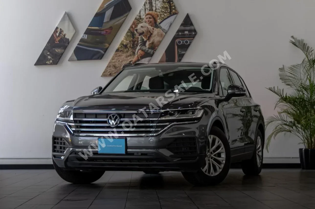 Volkswagen  Touareg  2024  Automatic  20,100 Km  4 Cylinder  All Wheel Drive (AWD)  SUV  Gray  With Warranty