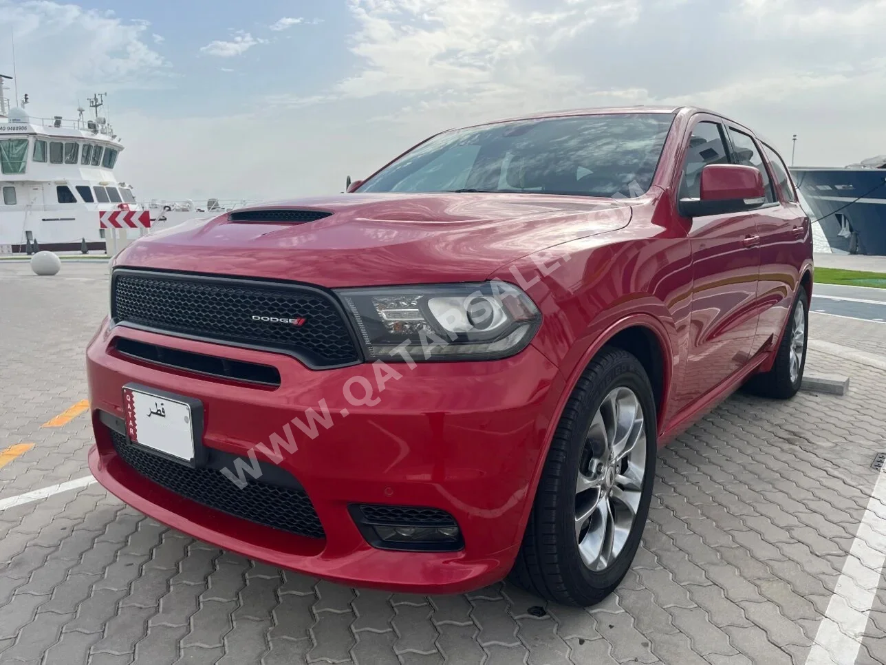 Dodge  Durango  RT  2019  Automatic  77,000 Km  8 Cylinder  Four Wheel Drive (4WD)  SUV  Red