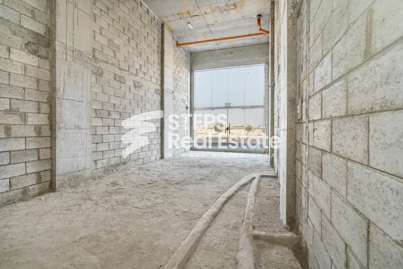 Commercial Shops - Not Furnished  - Doha  For Rent  - Al Thumama