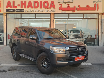 Toyota  Land Cruiser  GX  2017  Automatic  460,000 Km  6 Cylinder  Four Wheel Drive (4WD)  SUV  Black