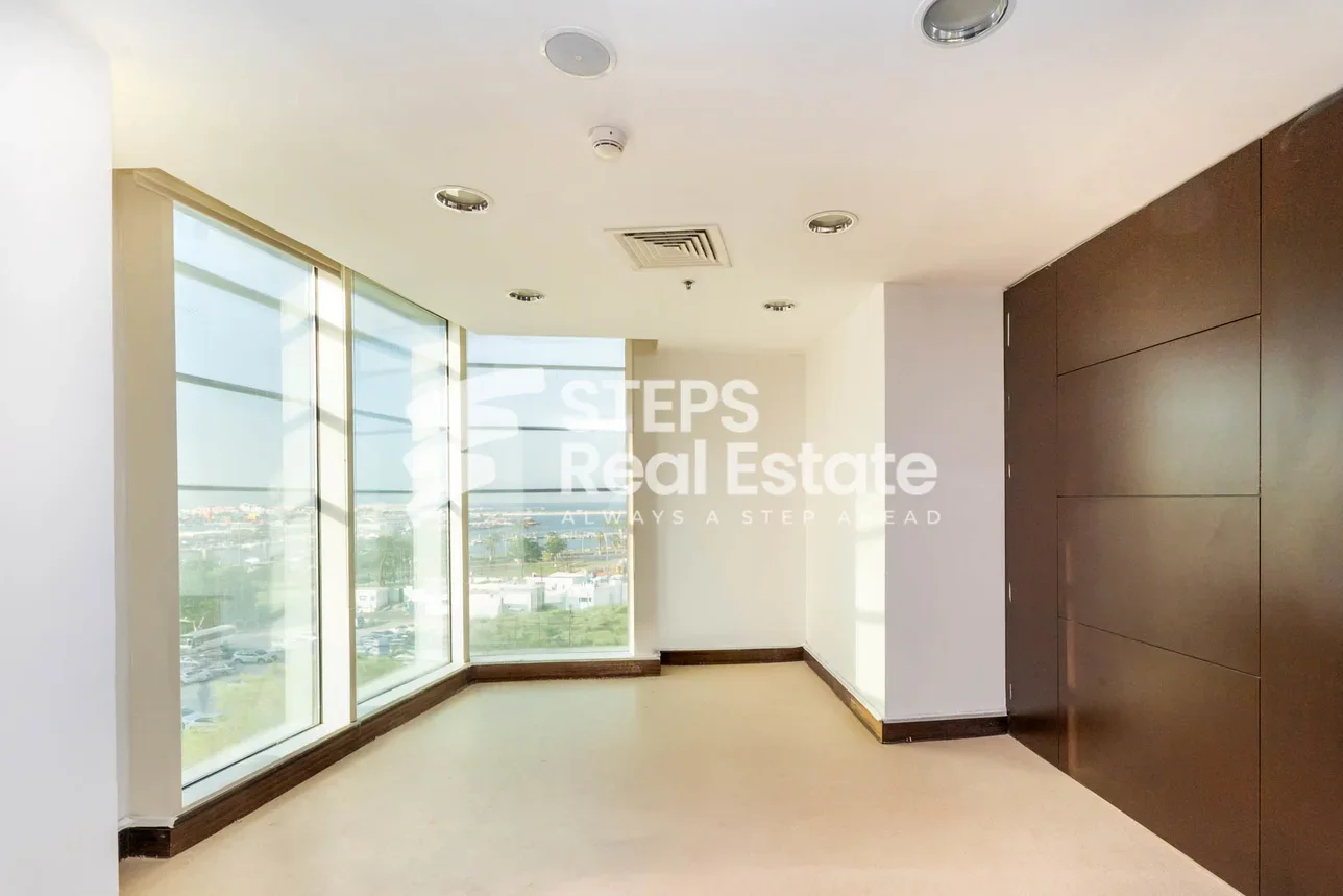 Commercial Shops - Not Furnished  - Doha  For Rent  - Al Salata