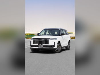 Jaecoo  J5  Sedan  White  2026
