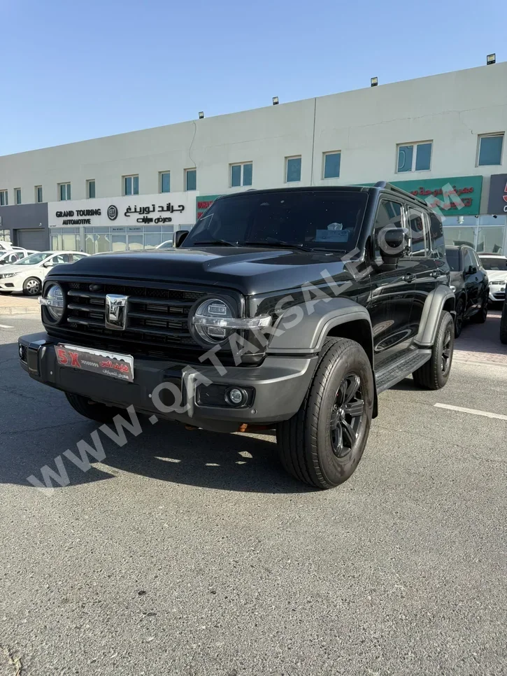 GWM  Tank  300  2025  Automatic  40,000 Km  4 Cylinder  Four Wheel Drive (4WD)  SUV  Black  With Warranty