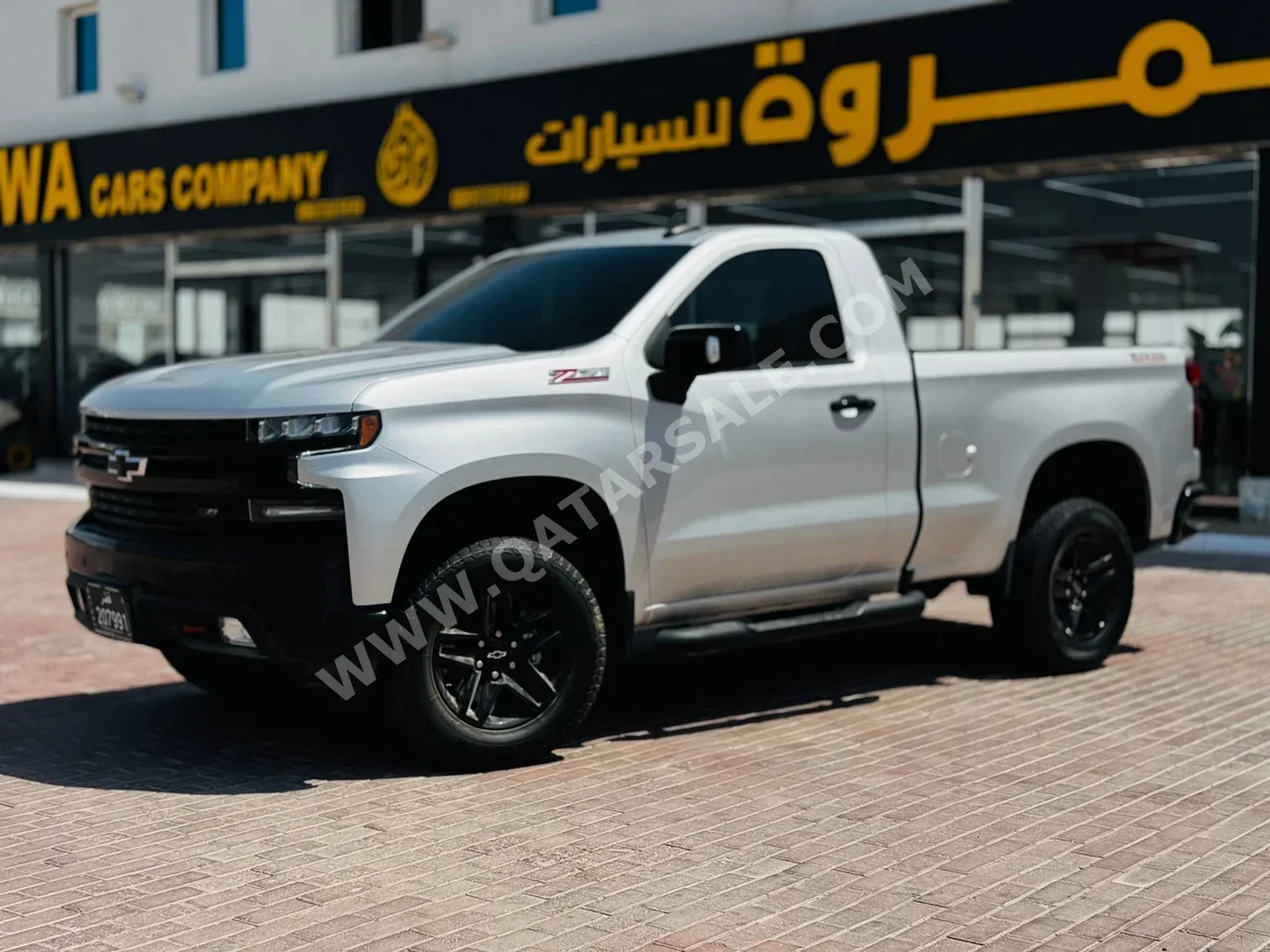 Chevrolet Silverado Trail Boss 2021 Automatic 91,000 Km 8 Cylinder Four Wheel Drive (4WD) Pick Up Silver