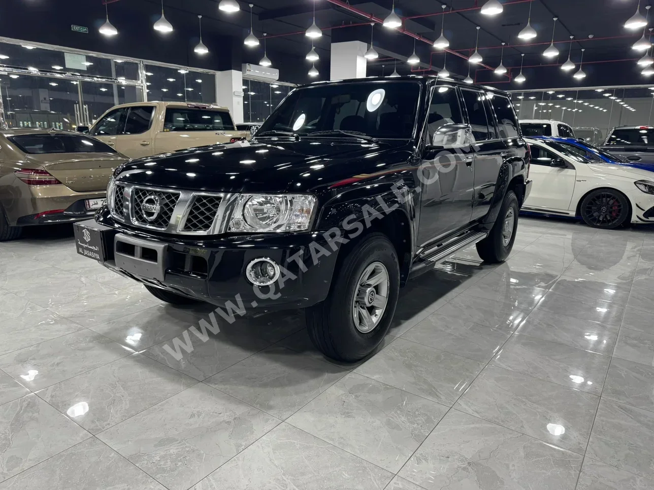 Nissan  Patrol  Safari  2016  Automatic  209,000 Km  6 Cylinder  Four Wheel Drive (4WD)  SUV  Black