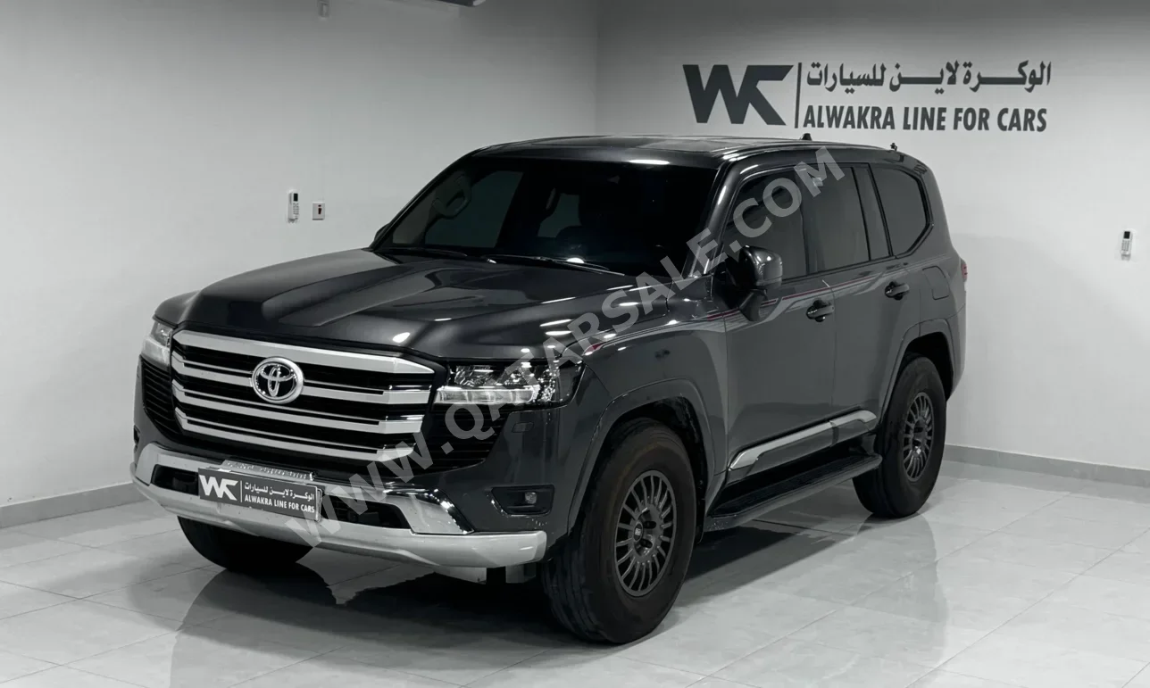 Toyota Land Cruiser GXR 2022 Automatic 191,000 Km 6 Cylinder Four Wheel Drive (4WD) SUV Gray