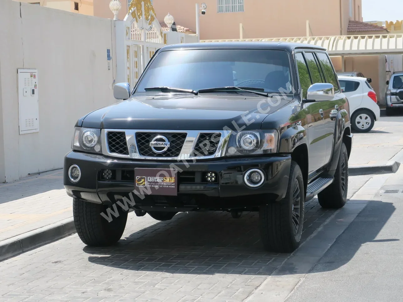 Nissan Patrol Safari 2024 Manual 10,900 Km 6 Cylinder Four Wheel Drive (4WD) SUV Black With Warranty
