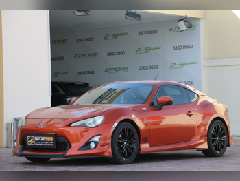 Toyota GT 86 2013 Automatic 124,000 Km 4 Cylinder Rear Wheel Drive (RWD) Coupe / Sport Orange