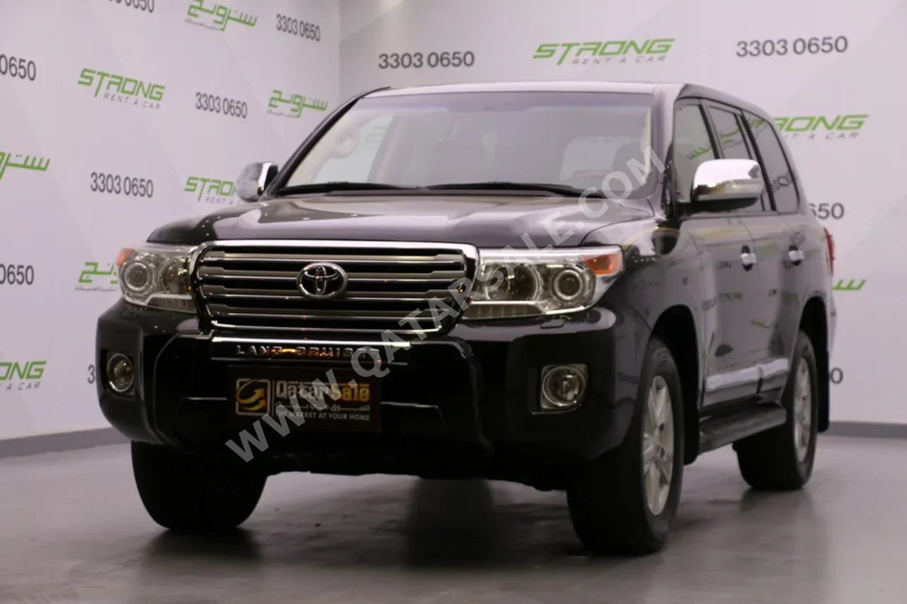 Toyota Land Cruiser VXR 2012 Automatic 184,000 Km 8 Cylinder Four Wheel Drive (4WD) SUV Black
