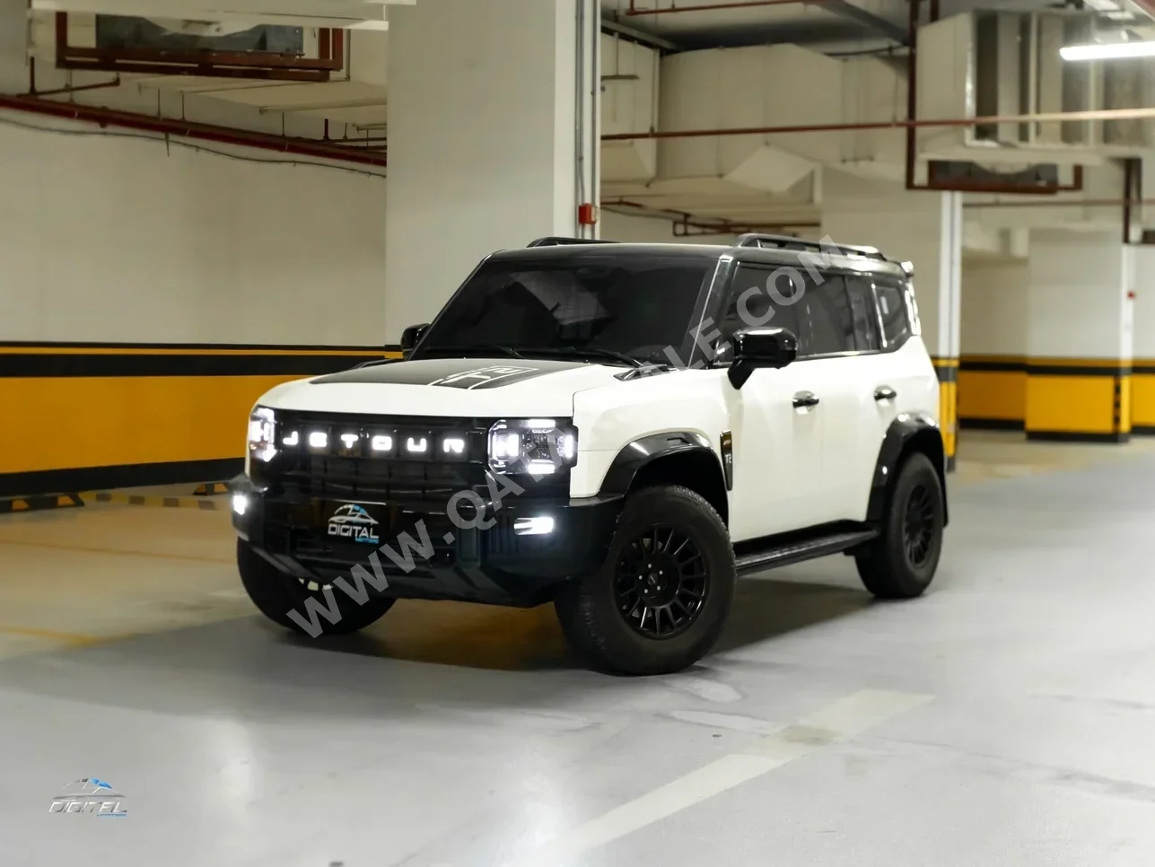 Jetour T2 Luxury 2024 Automatic 32,400 Km 4 Cylinder All Wheel Drive (AWD) SUV White