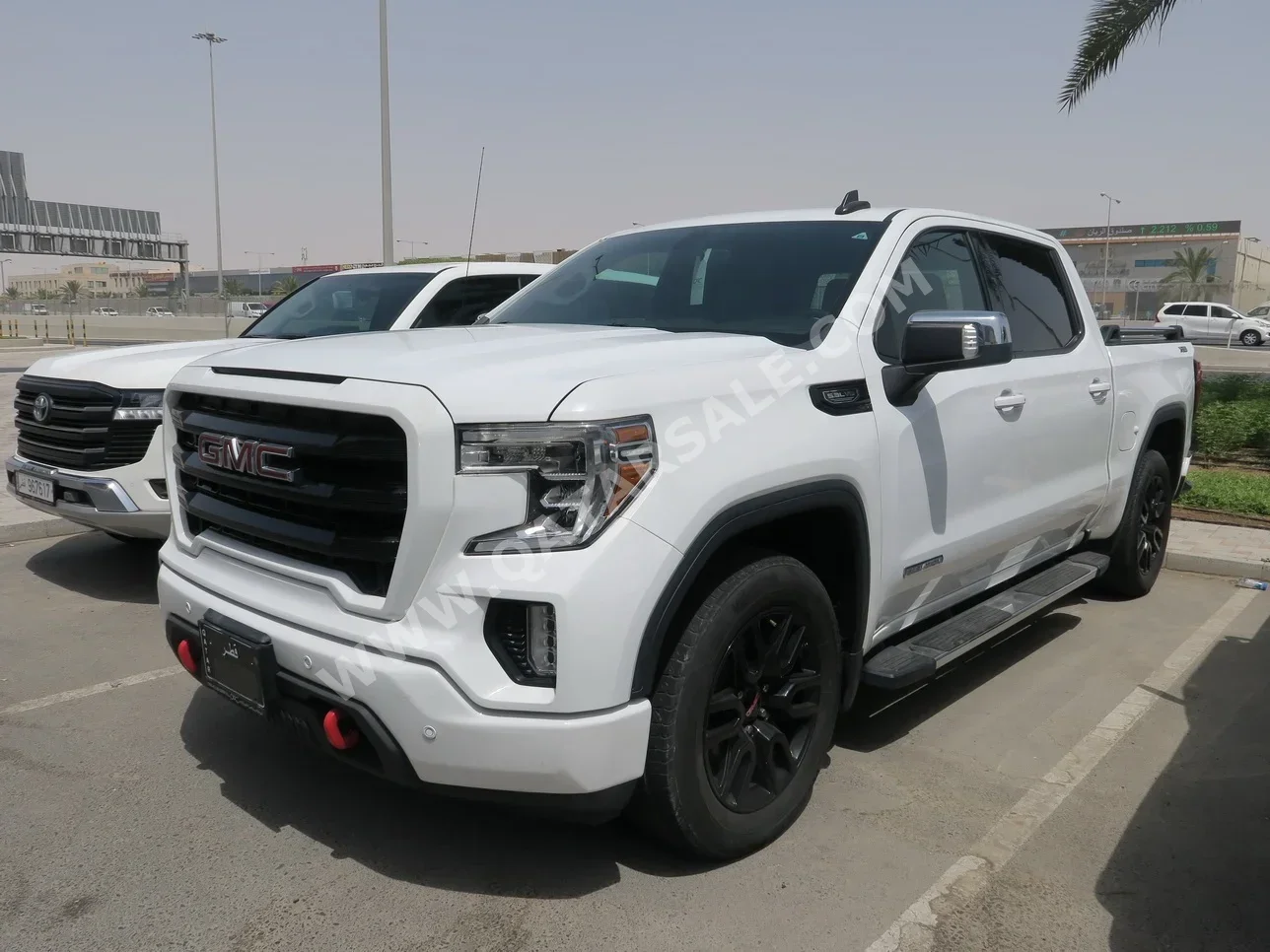 GMC Sierra 1500 2022 Automatic 110,000 Km 8 Cylinder Four Wheel Drive (4WD) Pick Up White