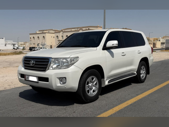 Toyota  Land Cruiser  G  2015  Automatic  340,000 Km  6 Cylinder  Four Wheel Drive (4WD)  SUV  White