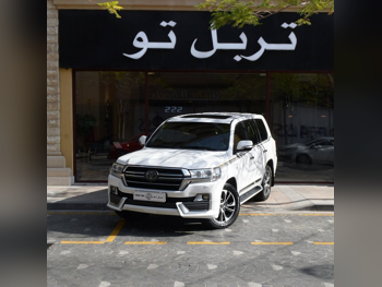 تويوتا  لاند كروزر  في اكس ار - غراند تورينغ اس  2020  اوتوماتيك  281,795 كم  8 سلندر  دفع رباعي  اس يو في  أبيض