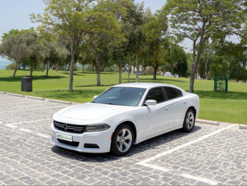 Dodge  Charger  2017  Automatic  58,500 Km  6 Cylinder  Rear Wheel Drive (RWD)  Sedan  White