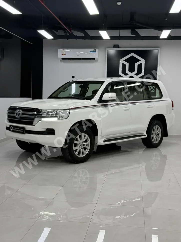 Toyota Land Cruiser GXR 2020 Automatic 205,000 Km 6 Cylinder Four Wheel Drive (4WD) SUV White