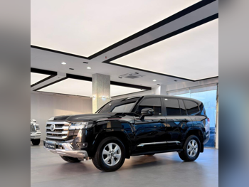 Toyota  Land Cruiser  GXR Twin Turbo  2023  Automatic  95,000 Km  6 Cylinder  Four Wheel Drive (4WD)  SUV  Black