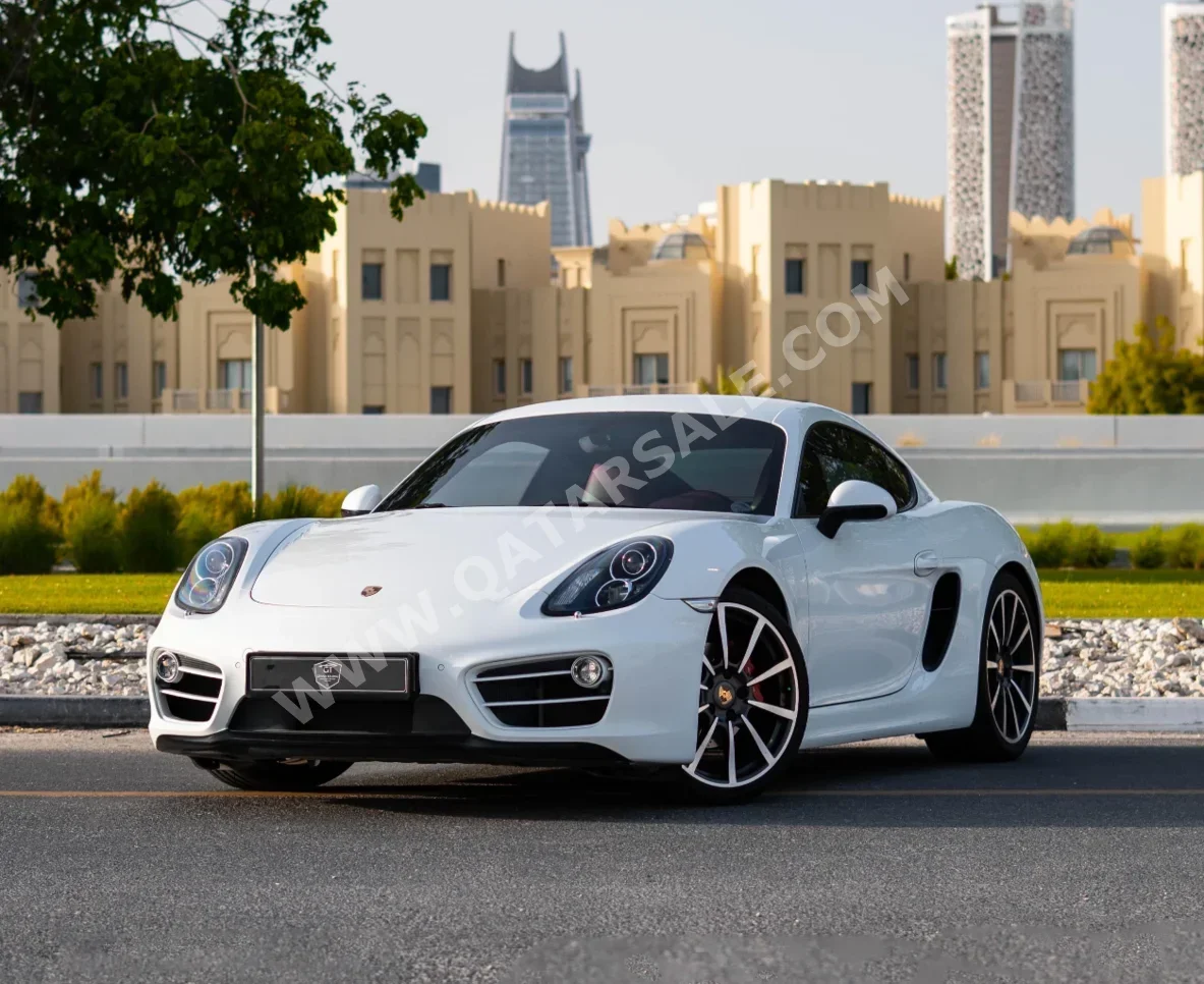 بورش كايمان اس 2014 اوتوماتيك 83,000 كم 6 سلندر دفع خلفي كوبيه \ سبورت أبيض