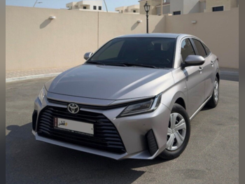 Toyota Yaris 2024 Automatic 48,500 Km 4 Cylinder All Wheel Drive (AWD) Sedan Gray With Warranty