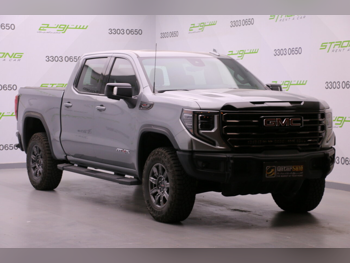GMC Sierra AT4 2025 Automatic 11,000 Km 8 Cylinder Four Wheel Drive (4WD) Pick Up Gray With Warranty