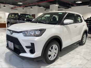 Toyota Raize 2026 Automatic 0 Km 4 Cylinder Four Wheel Drive (4WD) SUV White With Warranty