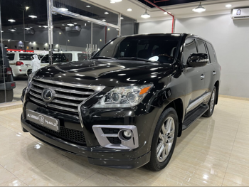 Lexus  LX  570  2015  Automatic  187,000 Km  8 Cylinder  Four Wheel Drive (4WD)  SUV  Black