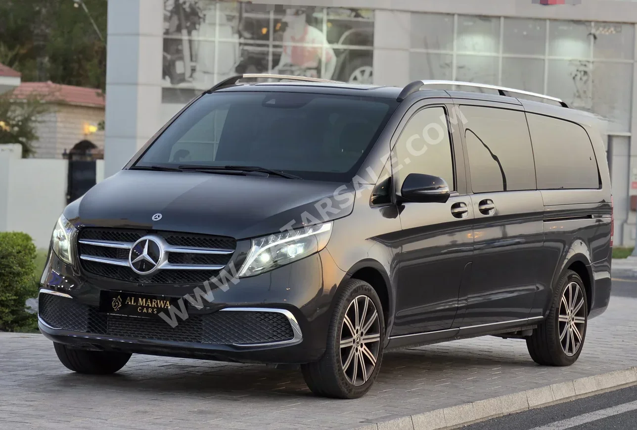 Mercedes-Benz V-Class 250 2024 Automatic 8,000 Km 4 Cylinder Rear Wheel Drive (RWD) Van / Bus Gray With Warranty